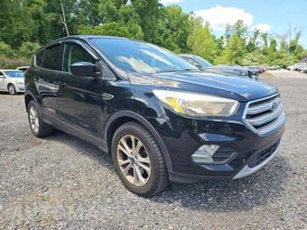 2017 Ford Escape SE – miniatura 4