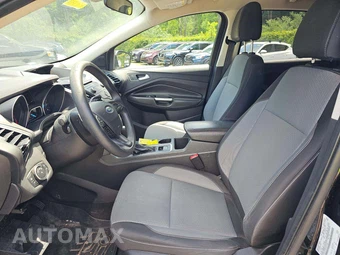 2017 Ford Escape SE – miniatura 6