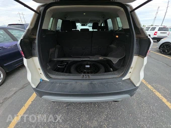 2017 Ford Escape SE – miniatura 16