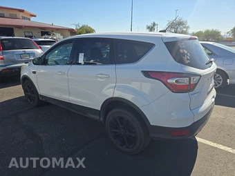 2017 Ford Escape SE – miniatura 6