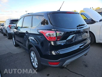 2017 Ford Escape SE – miniatura 6