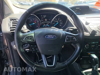 2017 Ford Escape SE - miniatura 10