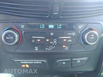 2017 Ford Escape SE - miniatura 18