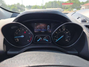 2017 Ford Escape SE – miniatura 6