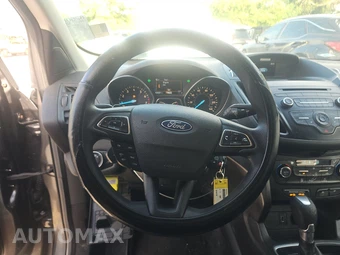 2017 Ford Escape SE - miniatura 10