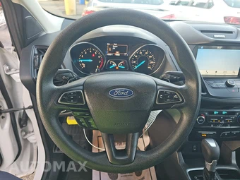 2017 Ford Escape SE – miniatura 10