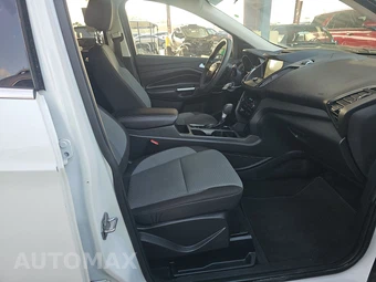 2017 Ford Escape SE – miniatura 8