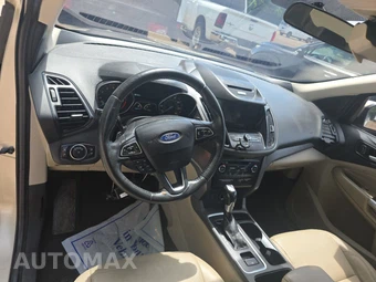 2017 Ford Escape SE – miniatura 11