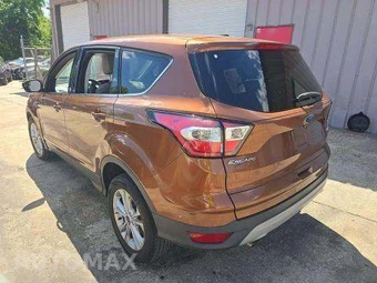 2017 Ford Escape SE – miniatura 2