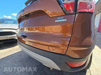 2017 Ford Escape SE – miniatura 28