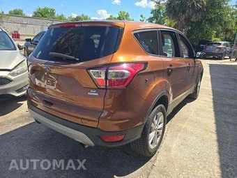2017 Ford Escape SE – miniatura 3