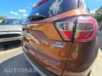 2017 Ford Escape SE – miniatura 30