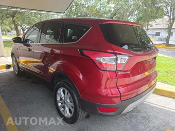 2017 Ford Escape SE - miniatura 2