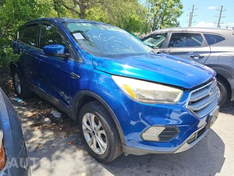 2017 Ford Escape SE - miniatura 3