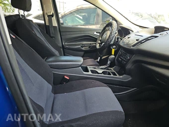 2017 Ford Escape SE - miniatura 8