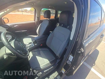 2017 Ford Escape SE - miniatura 3
