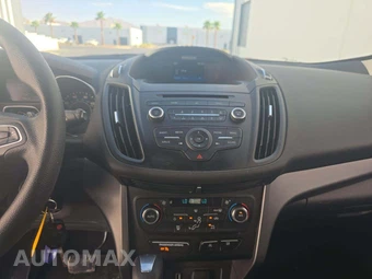2017 Ford Escape SE - miniatura 7