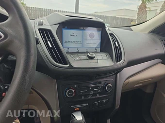 2017 Ford Escape SE – miniatura 10