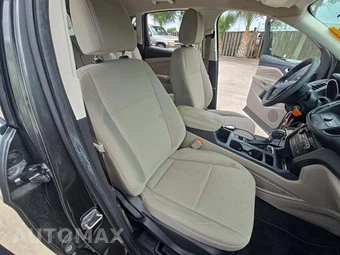 2017 Ford Escape SE – miniatura 18