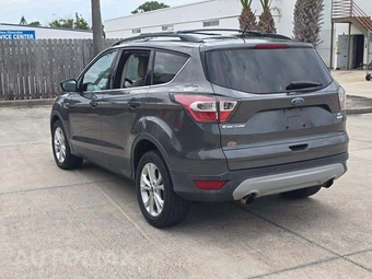 2017 Ford Escape SE – miniatura 2
