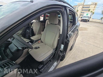 2017 Ford Escape SE – miniatura 6
