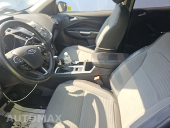 2017 Ford Escape SE – miniatura 7