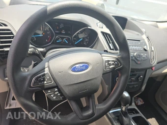 2017 Ford Escape SE – miniatura 10