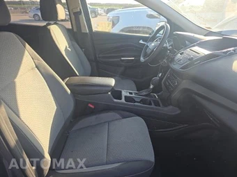2017 Ford Escape SE - miniatura 6