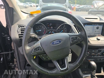 2017 Ford Escape SE – miniatura 10