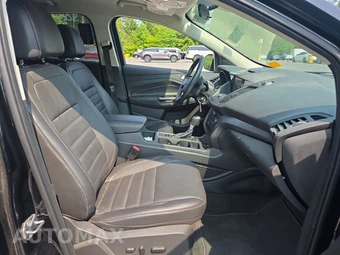 2017 Ford Escape SE – miniatura 8