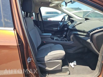 2017 Ford Escape SE - miniatura 8