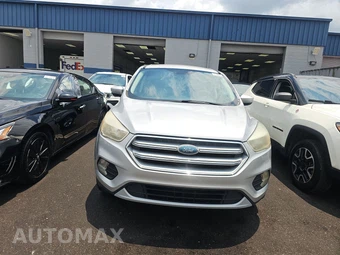 2017 Ford Escape SE – miniatura 2