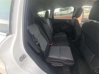 2017 Ford Escape SE - miniatura 13