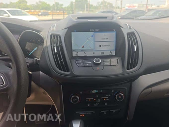2017 Ford Escape SE – miniatura 10