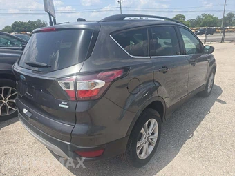 2017 Ford Escape SE – miniatura 3