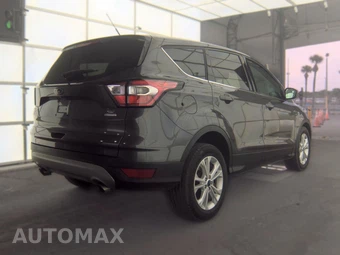 2017 Ford Escape SE – miniatura 4