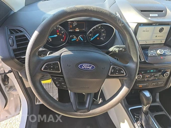2017 Ford Escape SE - miniatura 10