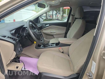 2017 Ford Escape SE – miniatura 6