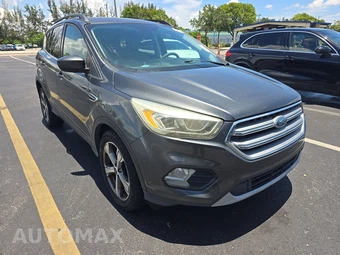 2017 Ford Escape SE - miniatura 3