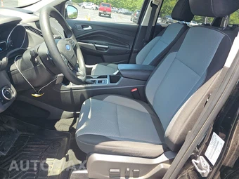 2017 Ford Escape SE – miniatura 7