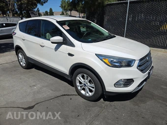 2017 Ford Escape SE - miniatura 3