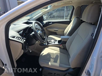 2017 Ford Escape SE - miniatura 7