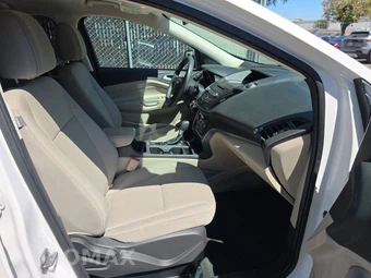 2017 Ford Escape SE - miniatura 8