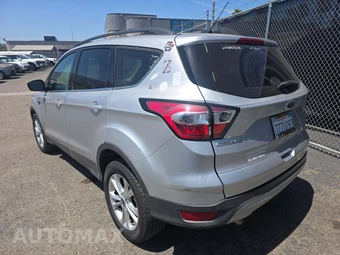 2017 Ford Escape SE - miniatura 2