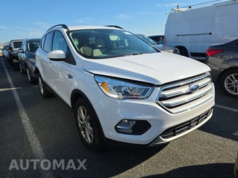 2017 Ford Escape SE – miniatura 3