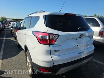 2017 Ford Escape SE – miniatura 6