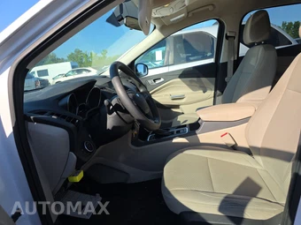 2017 Ford Escape SE – miniatura 7