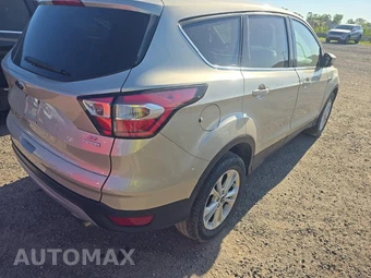 2017 Ford Escape SE - miniatura 4
