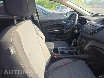 2017 Ford Escape SE - miniatura 7