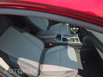 2017 Ford Escape SE – miniatura 8